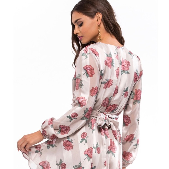 Lovers and Friends Floral Dress - Picture 2 of 4